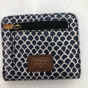 FOSSIL wallet
